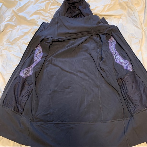 Lululemon In Stride Jacket Size 8 Grey/Purple - Picture 3 of 9